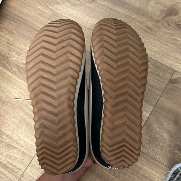 Sorel Out N About Waterproof Black Tan Lace Up Leather Ankle Rain Boots Size 6.5 - Picture 7 of 7